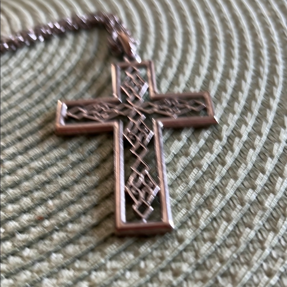 Elegant Silver Cross Pendant Necklace
